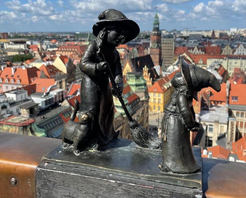 Rynek Pod Fredra Lägenhet Wrocław Exteriör bild