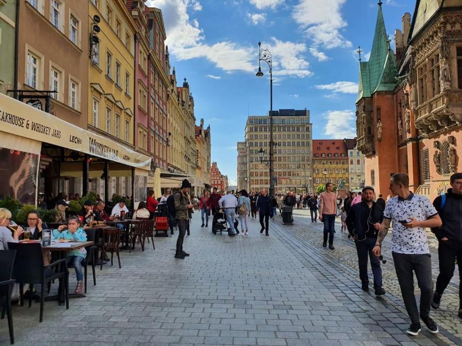 Rynek Pod Fredra Lägenhet Wrocław Exteriör bild